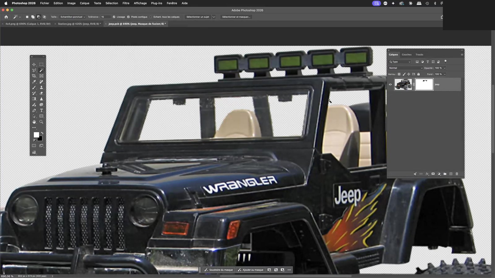 Véhicule détouré avec vitres transparentes prêt pour le photomontage Photoshop Véhicule détouré avec vitres transparentes prêt pour le photomontage Photoshop